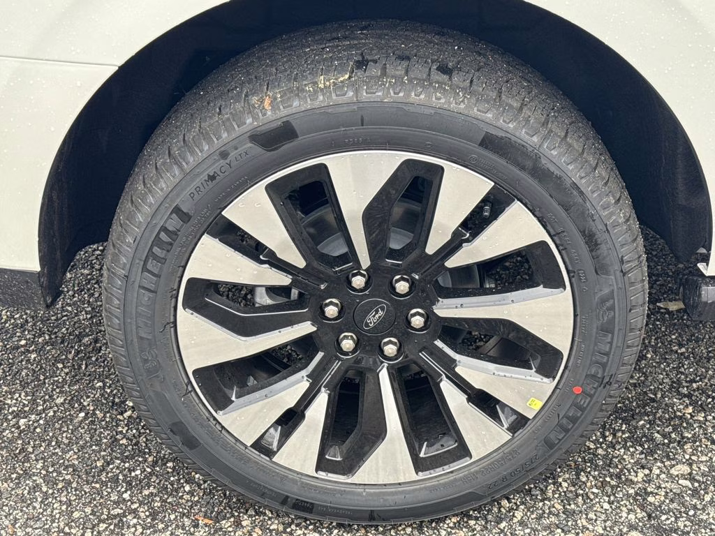 2026 White Metallic Ford Expedition Platinum 4X4 SUV