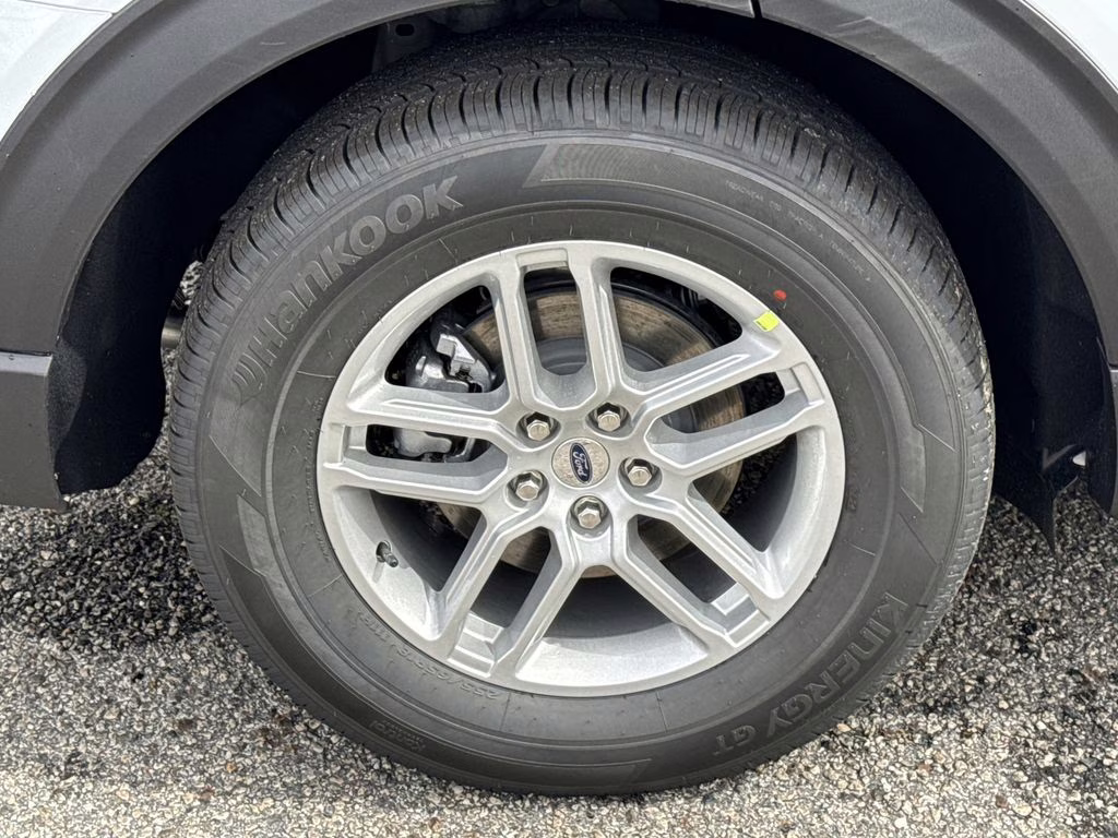 2026 White Metallic Ford Explorer Active RWD SUV