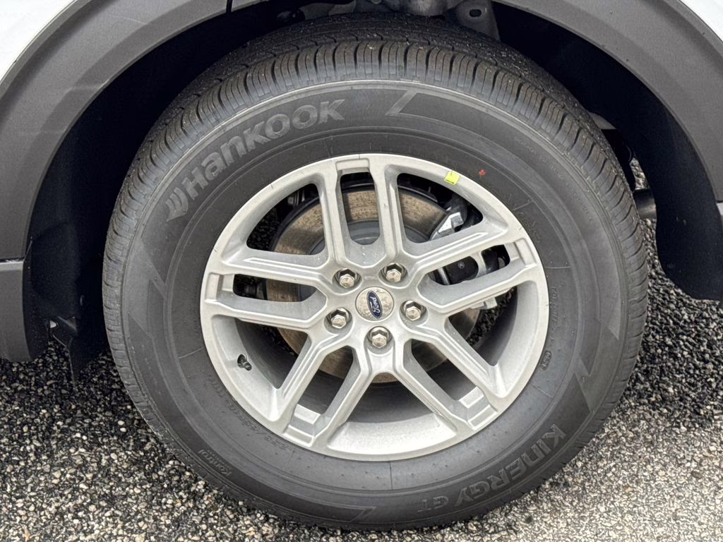 2026 White Metallic Ford Explorer Active RWD SUV