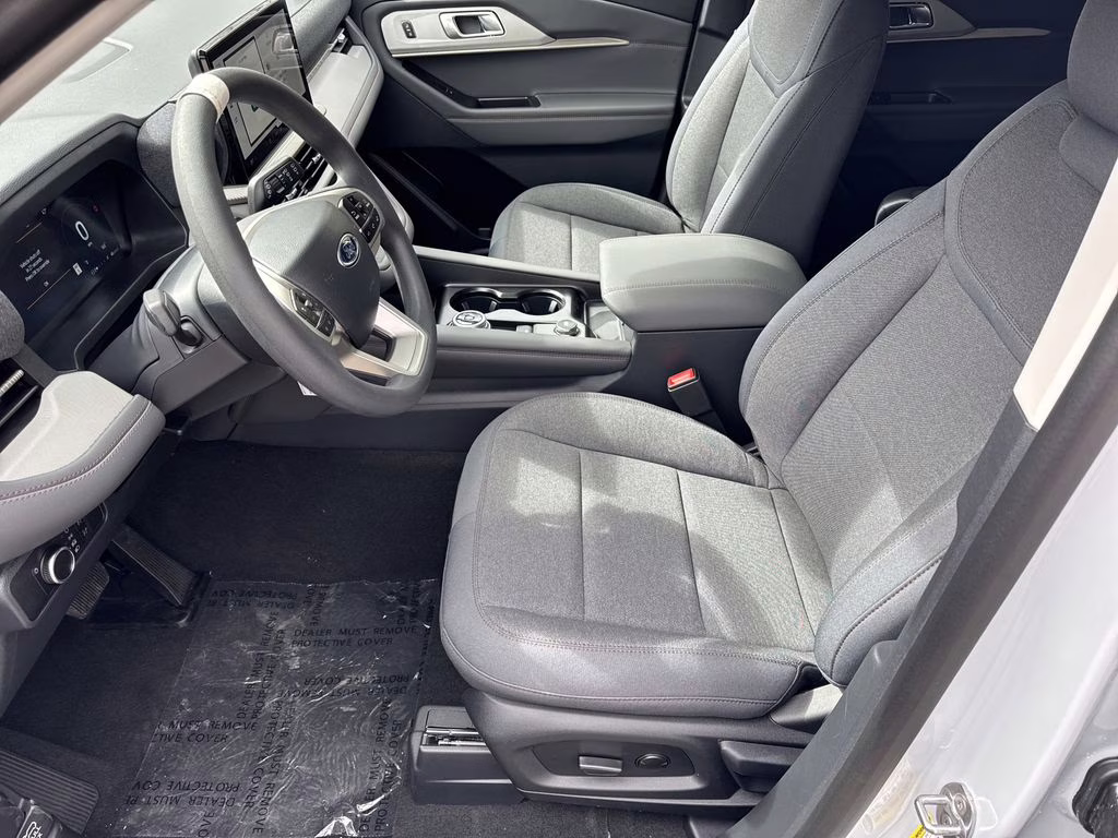 2026 White Metallic Ford Explorer Active RWD SUV