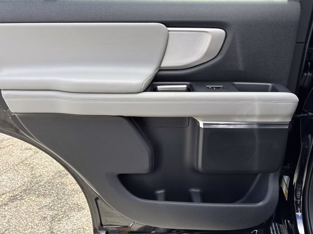 2026 Black Metallic Ford Expedition Active RWD SUV