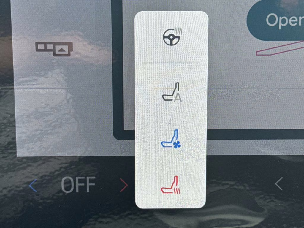 2026 White Metallic Ford Expedition Platinum 4X4 SUV