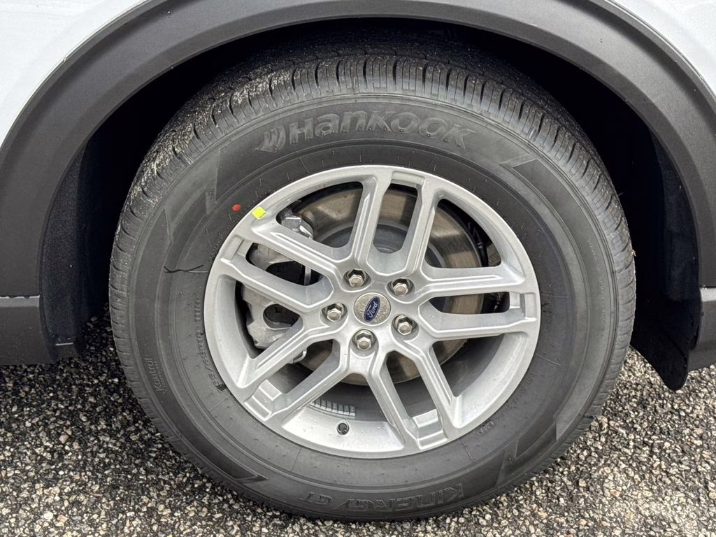 2026 White Metallic Ford Explorer Active RWD SUV