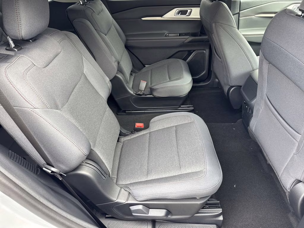 2026 White Metallic Ford Explorer Active RWD SUV