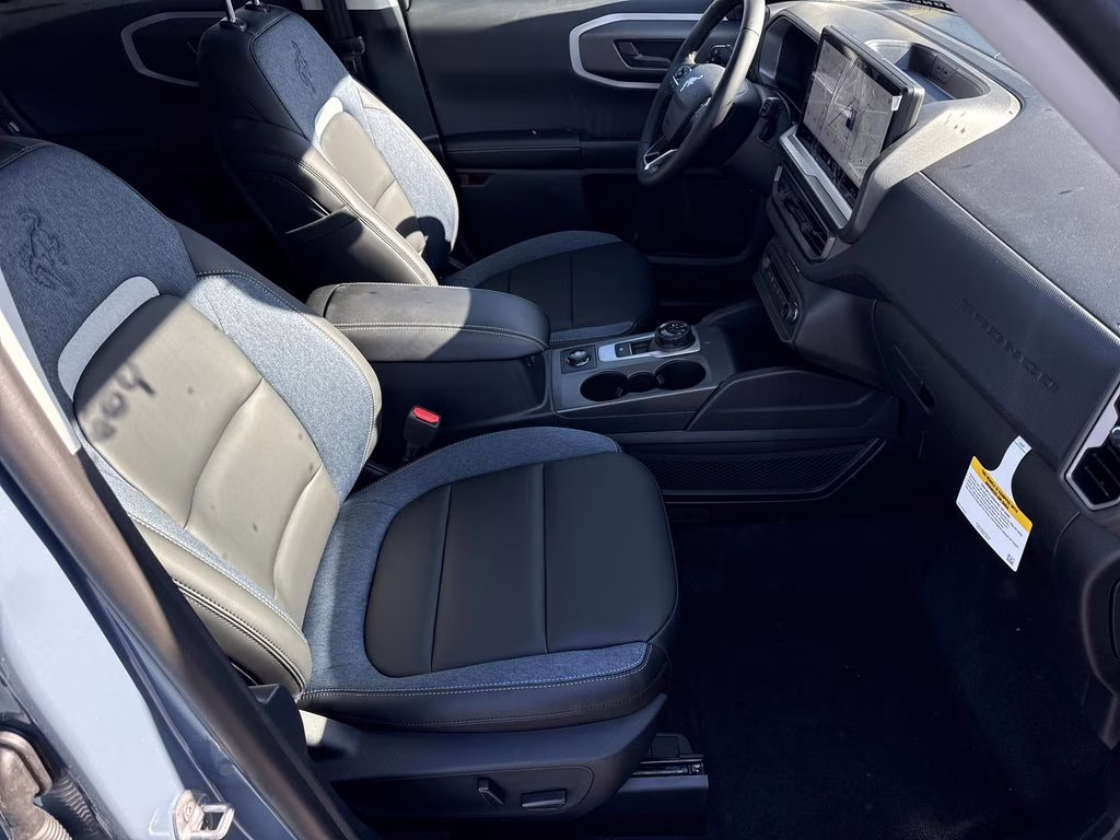 2026 Azure Gray Metallic Ford Bronco Sport Outer Banks 4X4 SUV