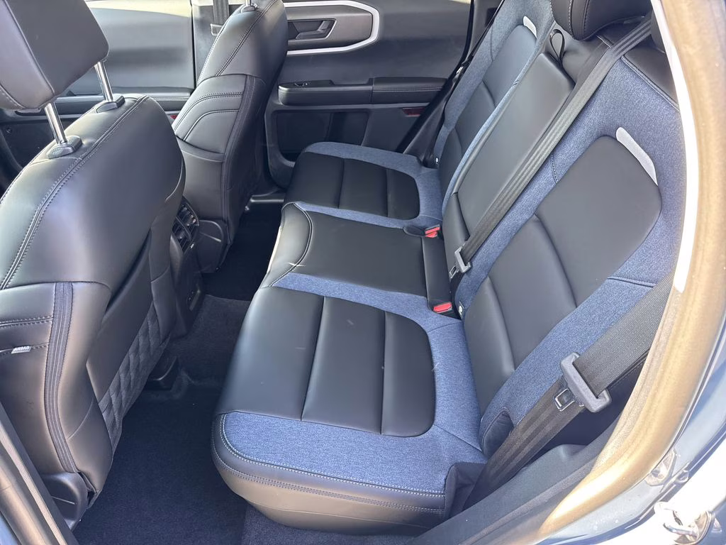 2026 Azure Gray Metallic Ford Bronco Sport Outer Banks 4X4 SUV