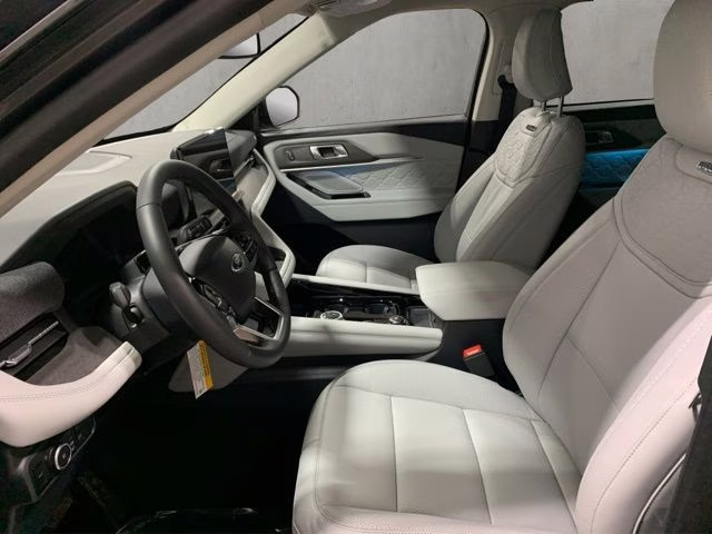 2026 Carbonized Gray Metallic Ford Explorer Platinum 4X4 SUV