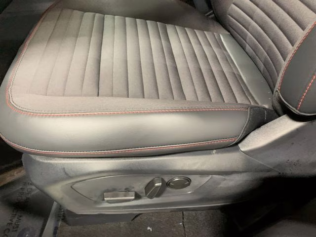 2026 Rapid Red Metallic Tinted Clearcoat Ford Explorer ST-Line 4X4 SUV