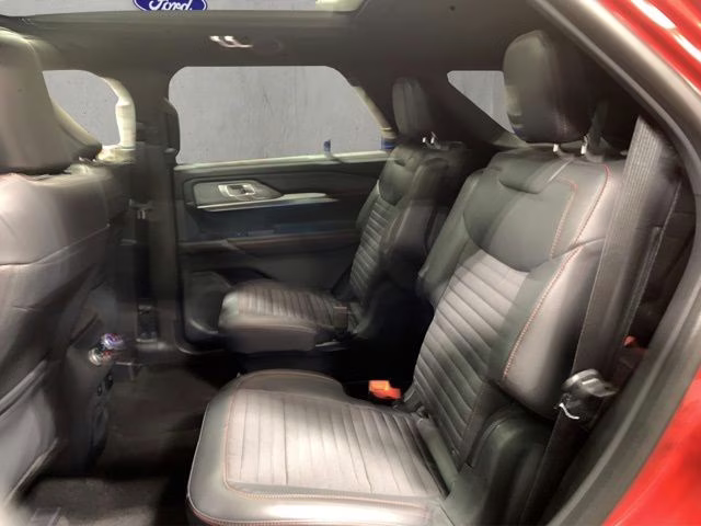 2026 Rapid Red Metallic Tinted Clearcoat Ford Explorer ST-Line 4X4 SUV