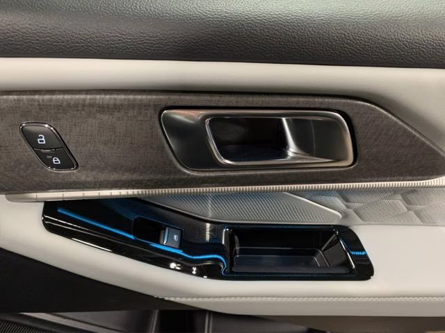 2026 Carbonized Gray Metallic Ford Explorer Platinum 4X4 SUV