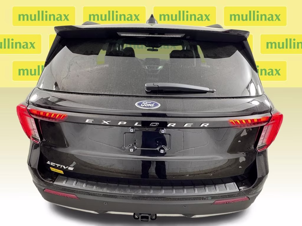 2026 Agate Black Metallic Ford Explorer Active RWD SUV