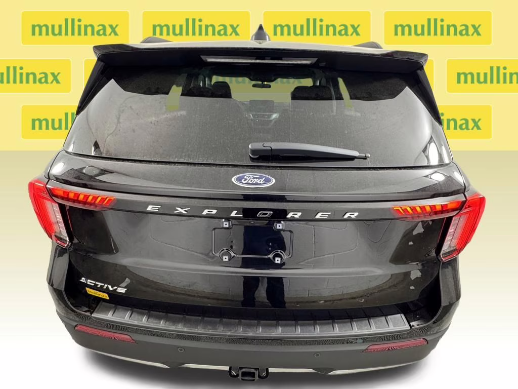 2026 Agate Black Metallic Ford Explorer Active RWD SUV