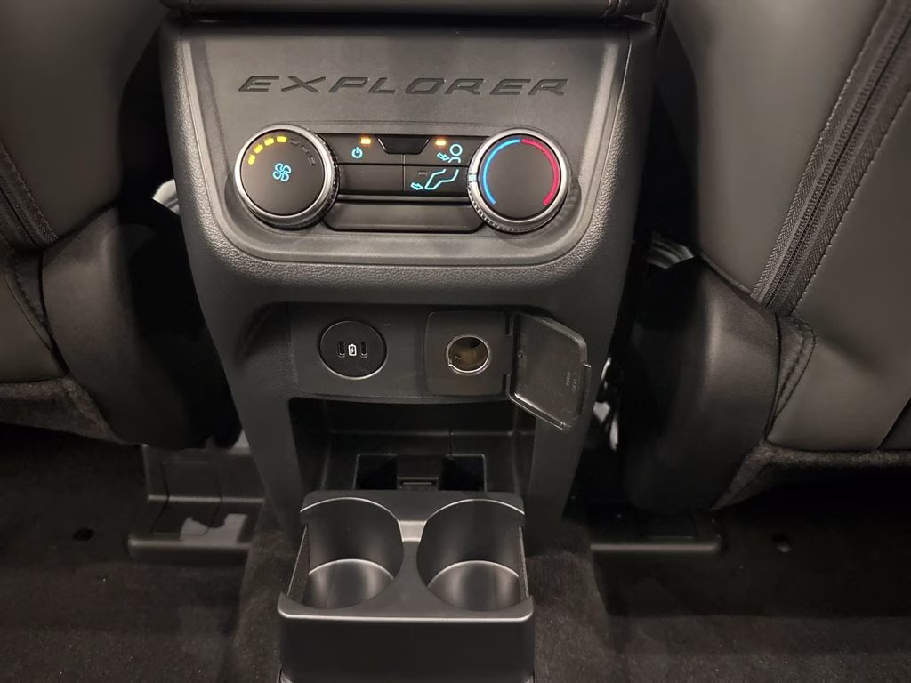 2026 Agate Black Metallic Ford Explorer Active RWD SUV