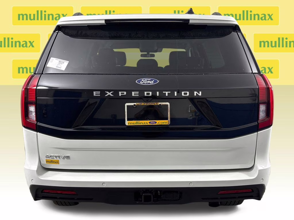 2026 Star White Metallic Tri-Coat Ford Expedition Active RWD SUV