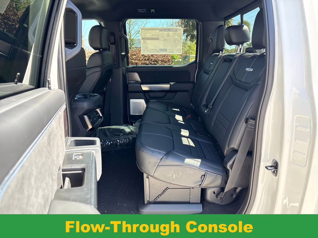 2026 Star White Metallic Tri-Coat Ford Super Duty F-350 SRW Platinum 4X4 Truck