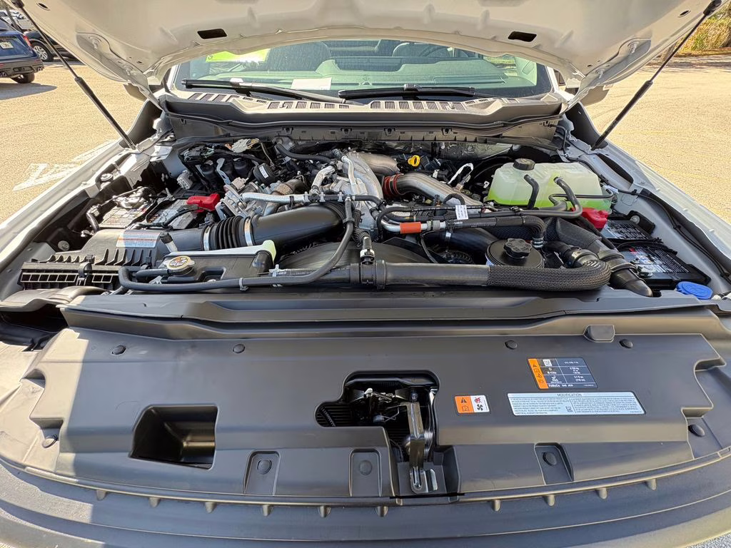 2026 Oxford White Ford Super Duty F-350 SRW XL RWD Truck