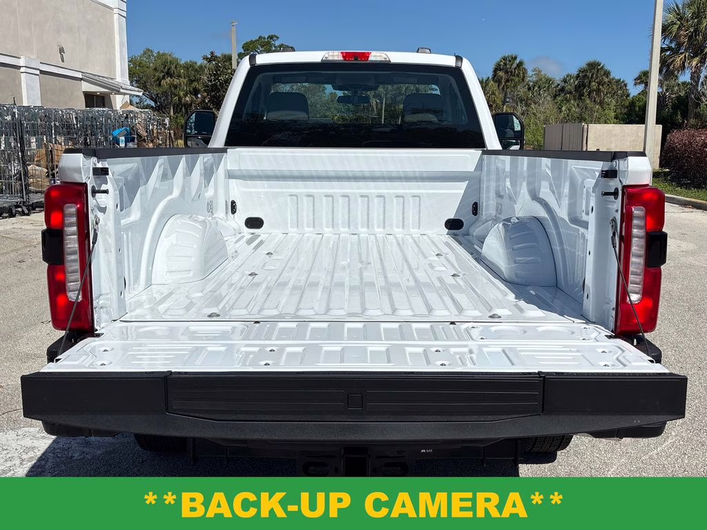2026 Oxford White Ford Super Duty F-350 SRW XL RWD Truck