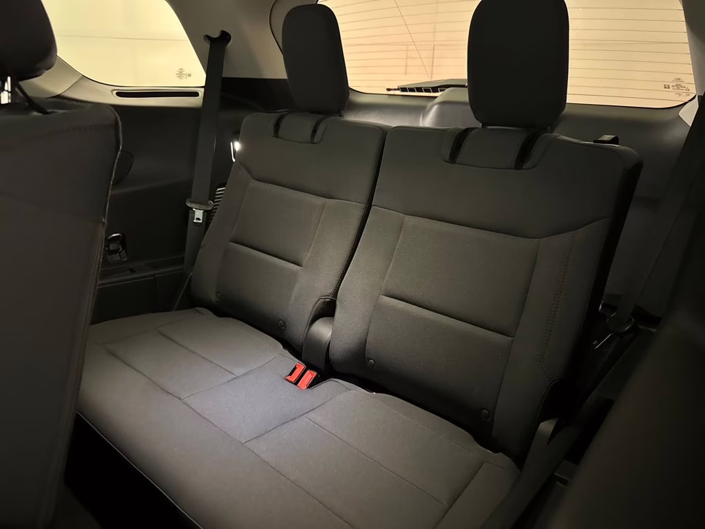 2026 Space White Metallic Ford Explorer Active RWD SUV