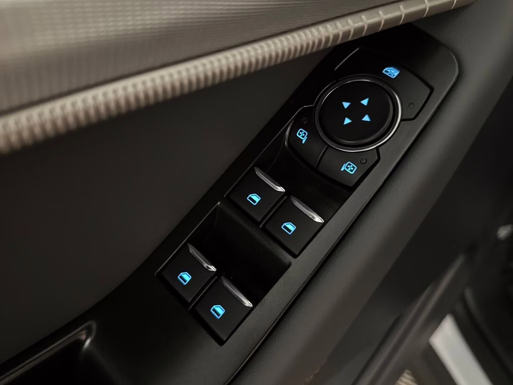 2026 Space White Metallic Ford Explorer Active RWD SUV