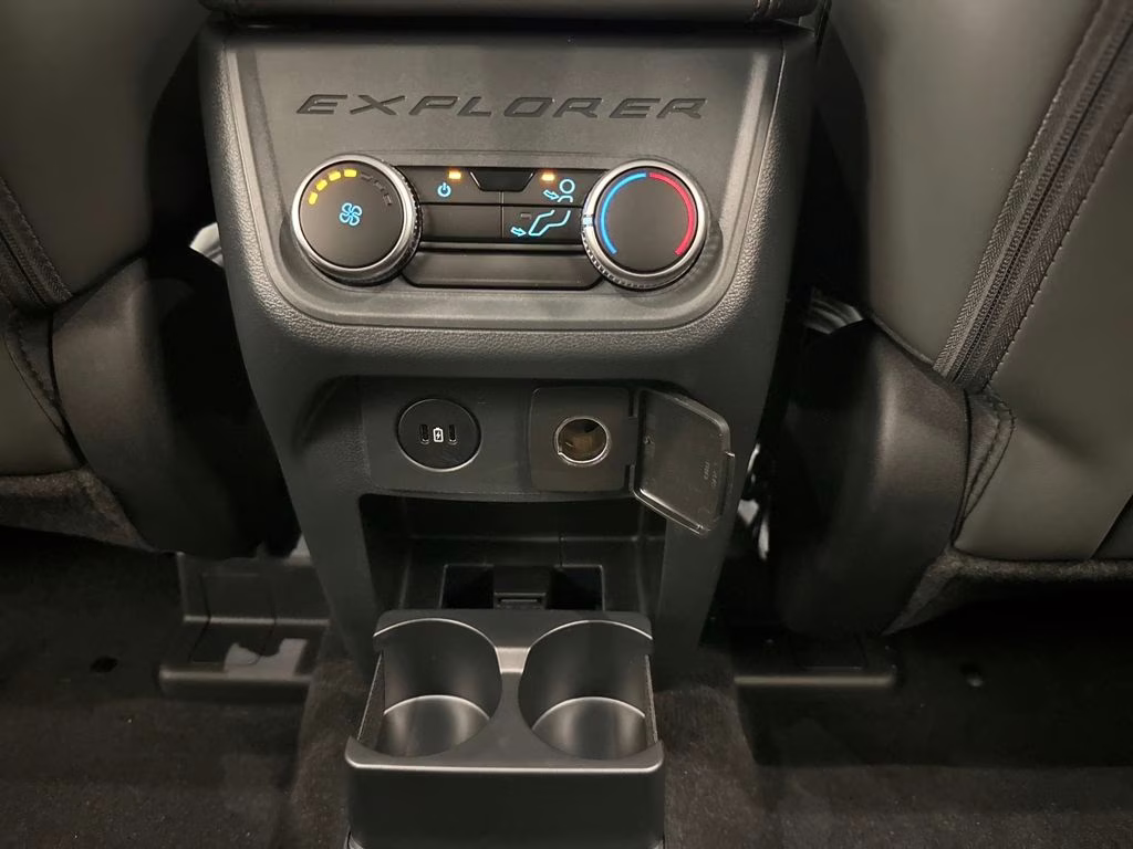 2026 Agate Black Metallic Ford Explorer Active RWD SUV