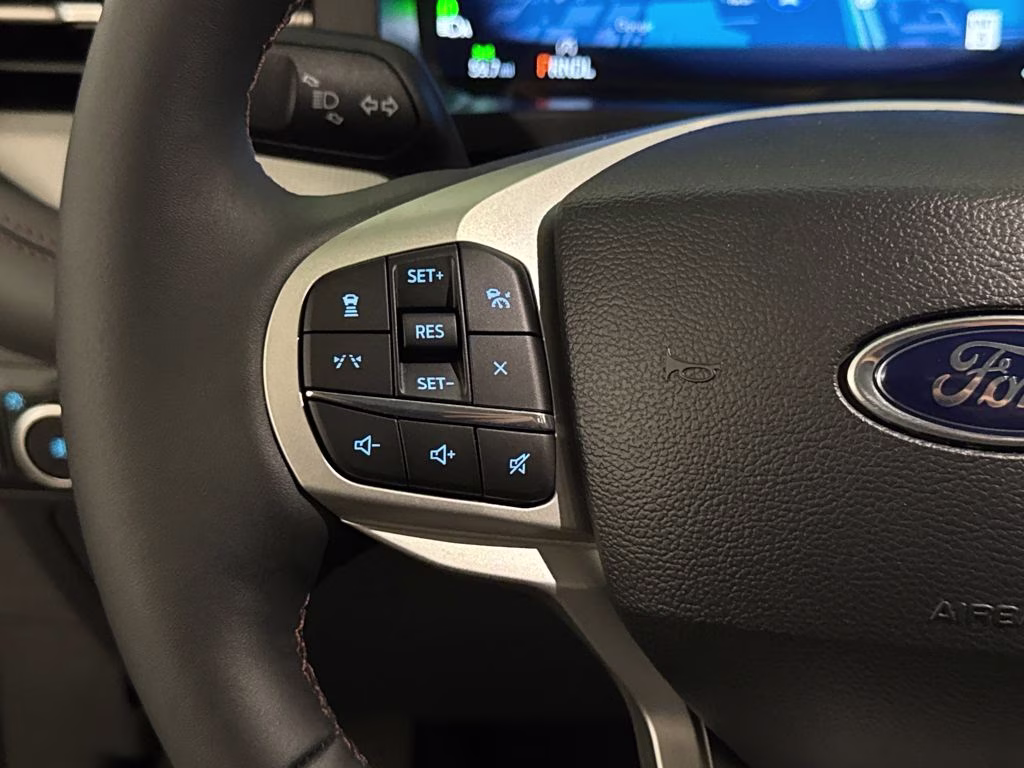2026 Agate Black Metallic Ford Explorer Active RWD SUV