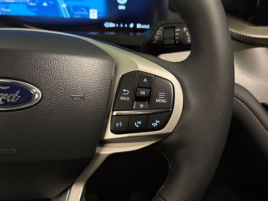 2026 Agate Black Metallic Ford Explorer Active RWD SUV