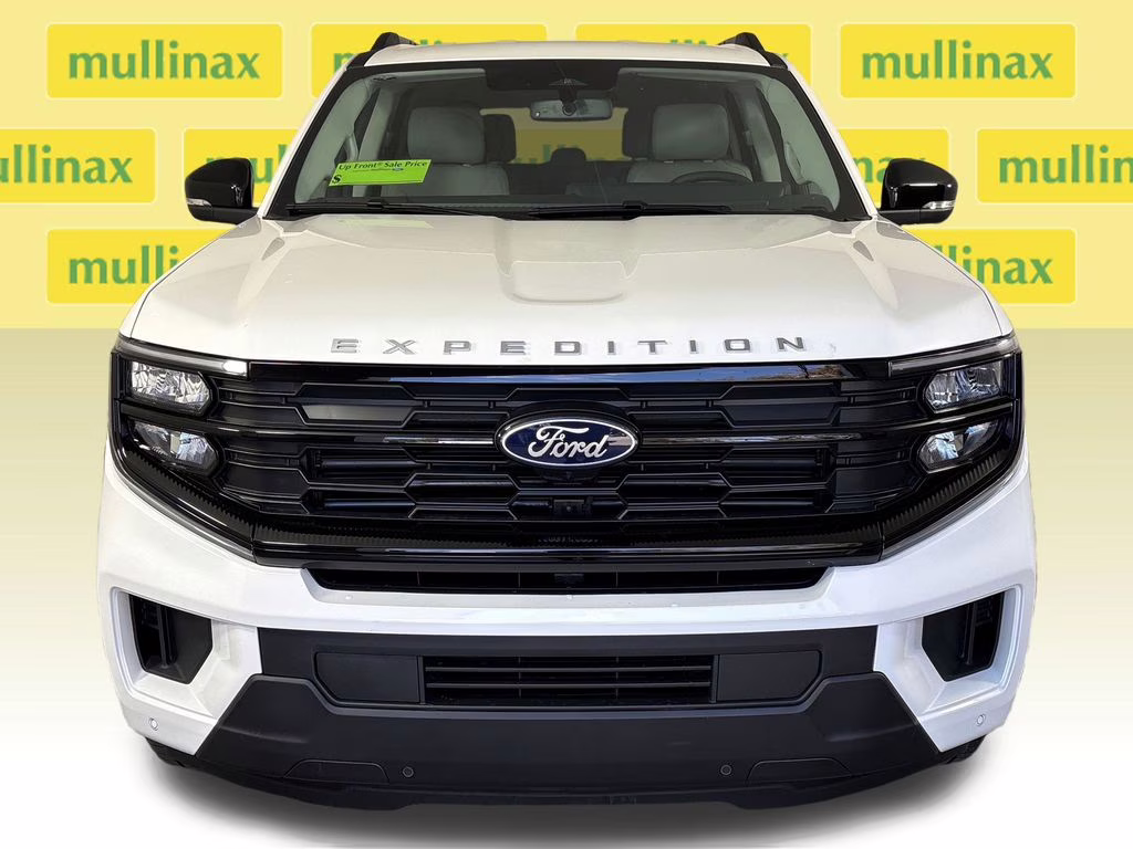 2026 Star White Metallic Tri-Coat Ford Expedition Active RWD SUV