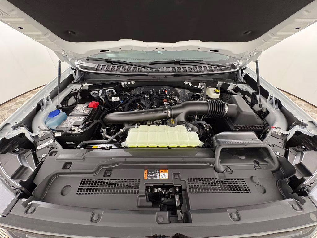 2026 Star White Metallic Tri-Coat Ford Expedition Active RWD SUV