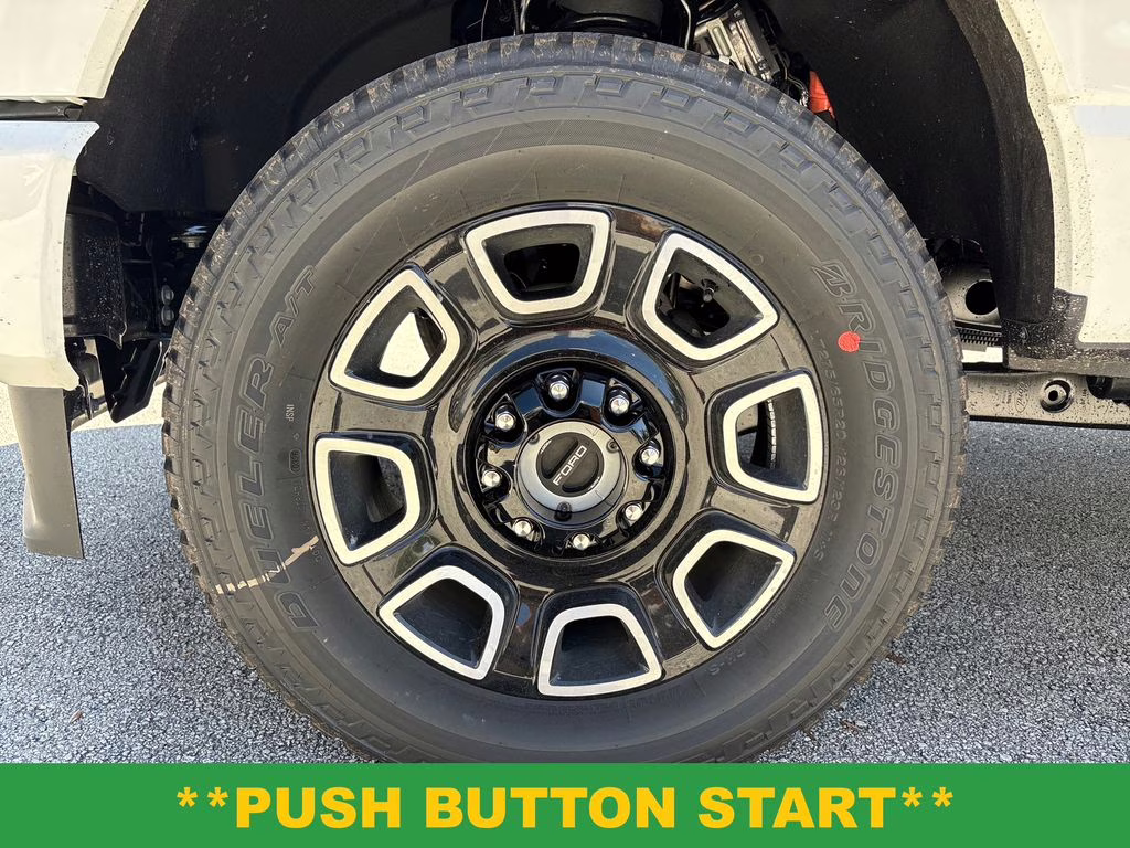 2026 Star White Metallic Tri-Coat Ford Super Duty F-350 SRW Platinum 4X4 Truck