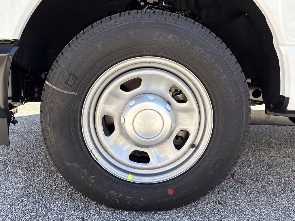 2026 Oxford White Ford Super Duty F-350 SRW XL RWD Truck