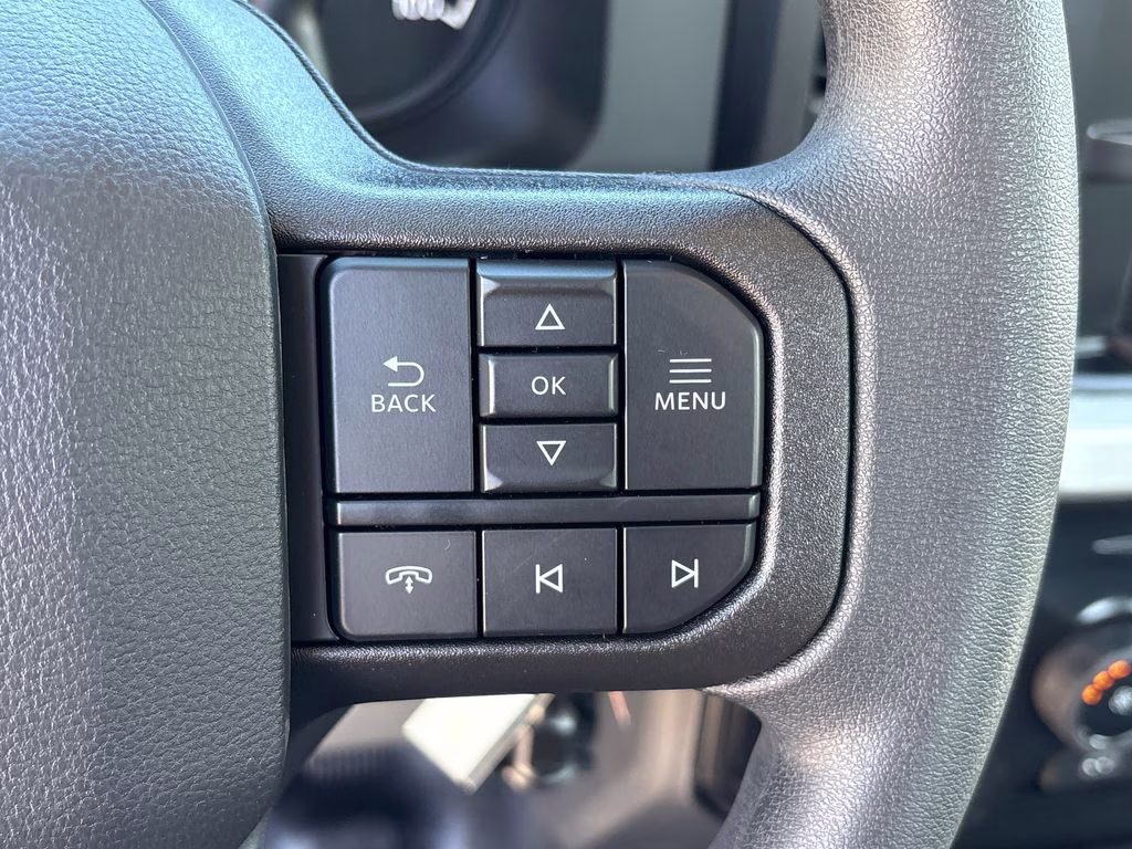 2026 Oxford White Ford Super Duty F-350 SRW XL RWD Truck