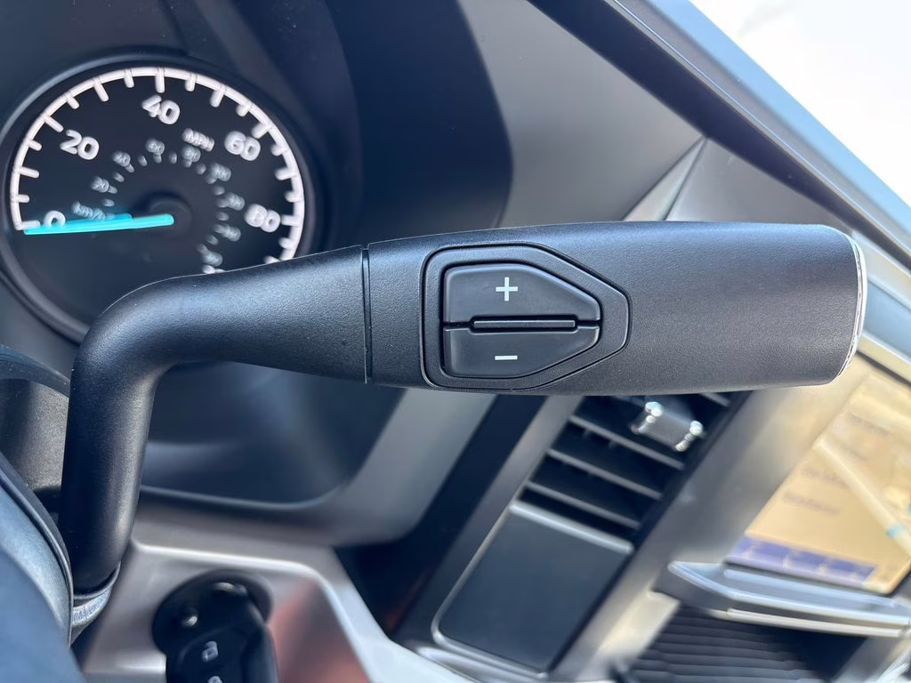 2026 Oxford White Ford Super Duty F-350 SRW XL RWD Truck