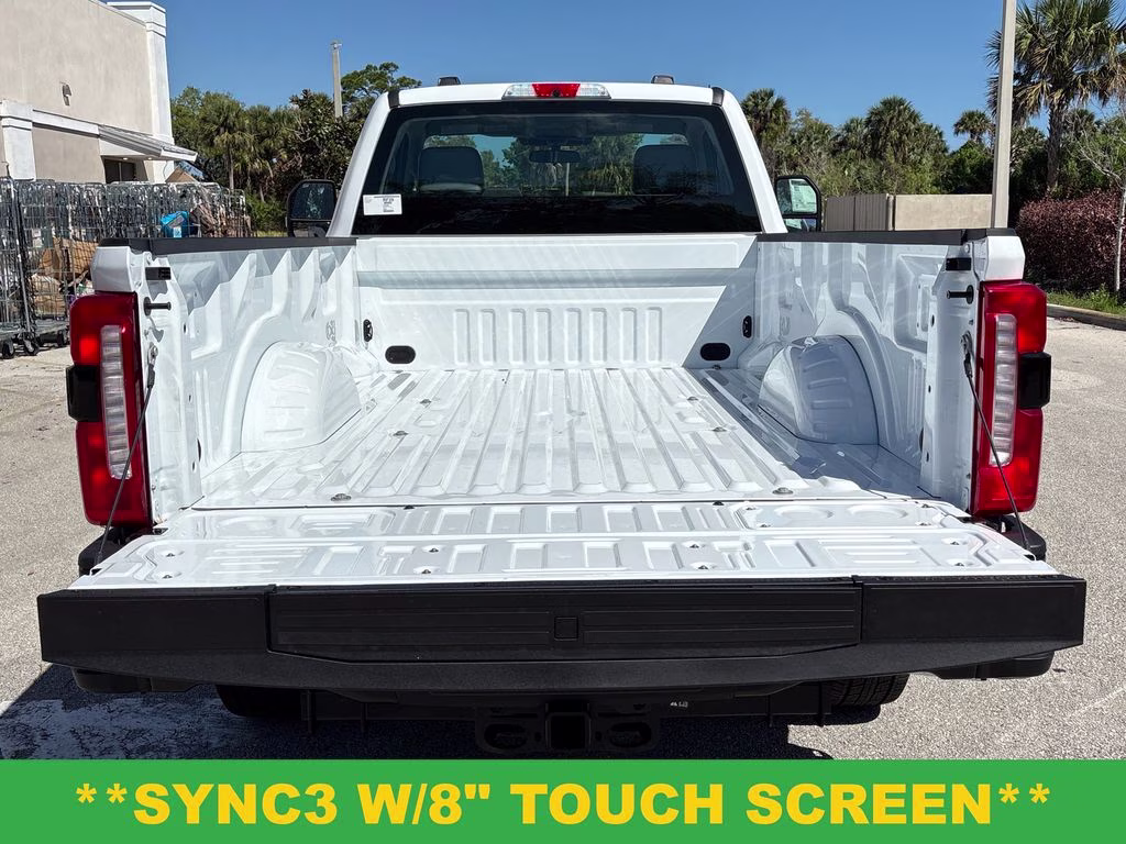 2026 Oxford White Ford Super Duty F-350 SRW XL RWD Truck