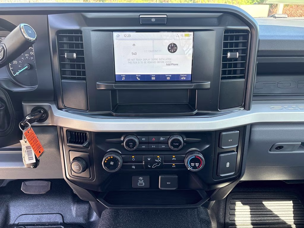 2026 Oxford White Ford Super Duty F-350 SRW XL RWD Truck