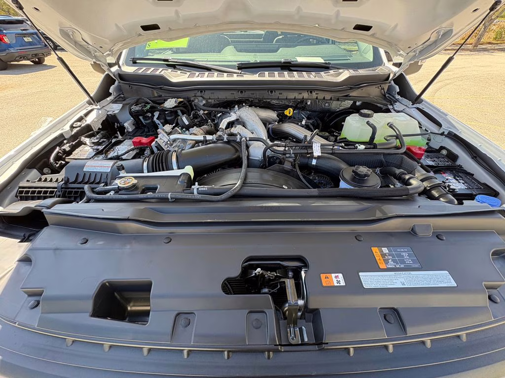 2026 Oxford White Ford Super Duty F-350 SRW XL RWD Truck