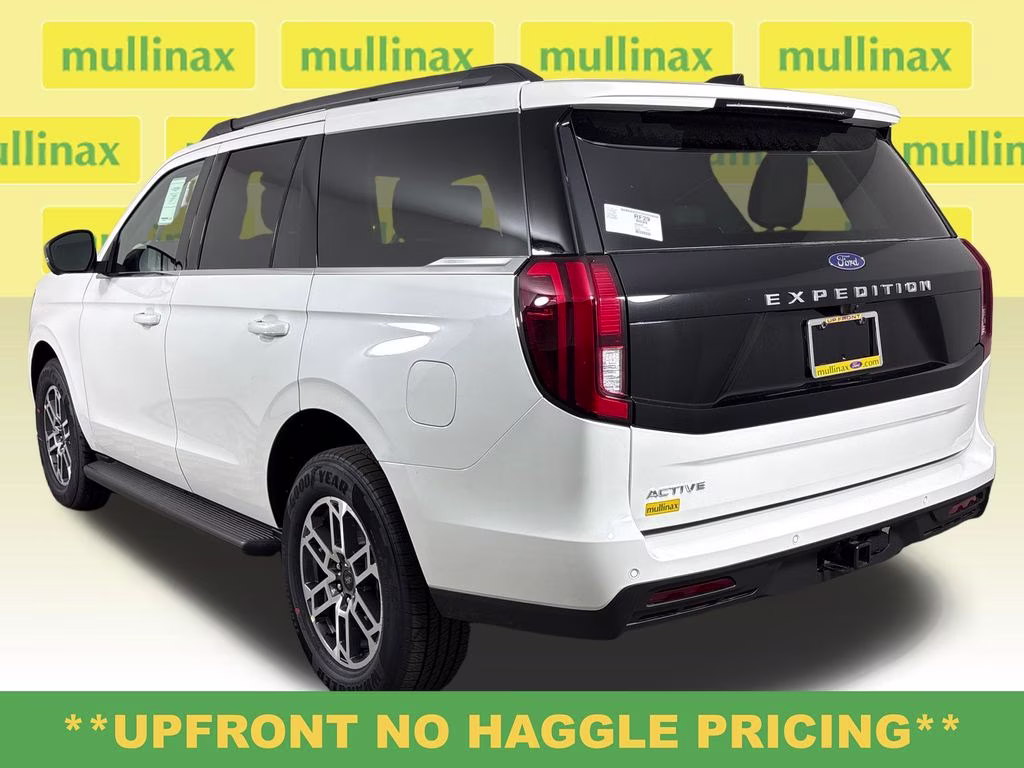 2026 Star White Metallic Tri-Coat Ford Expedition Active RWD SUV