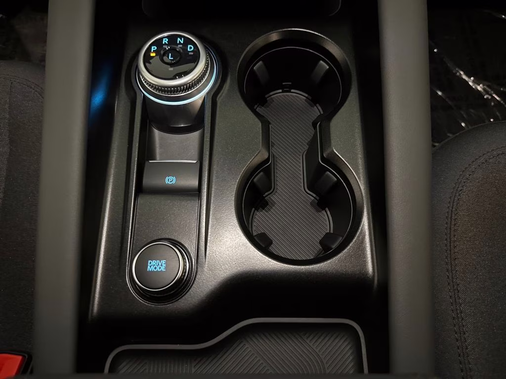 2026 Space White Metallic Ford Explorer Active RWD SUV