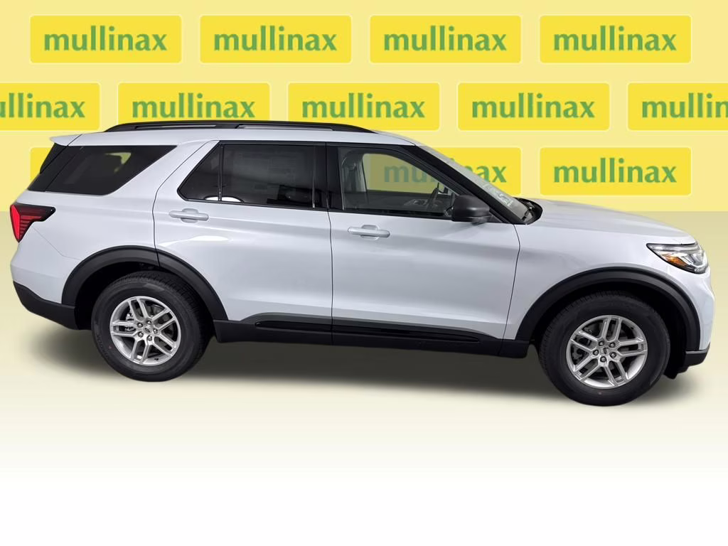 2026 Space White Metallic Ford Explorer Active RWD SUV