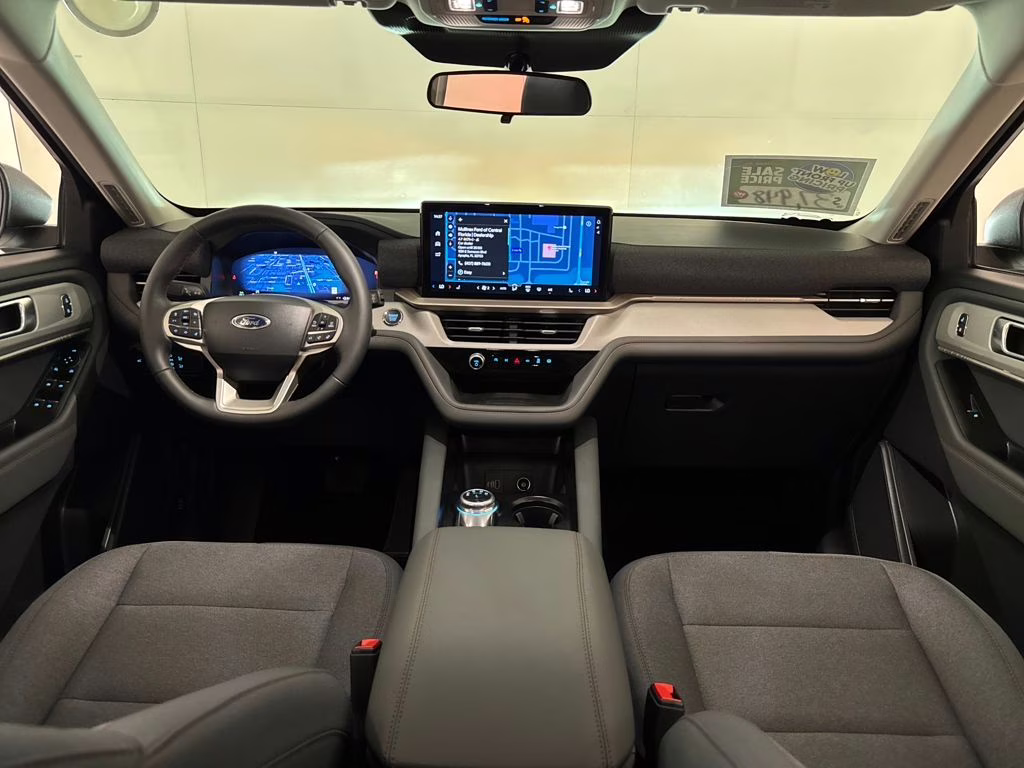 2026 Space White Metallic Ford Explorer Active RWD SUV