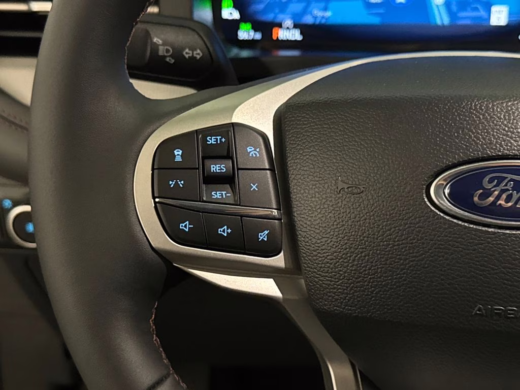 2026 Agate Black Metallic Ford Explorer Active RWD SUV