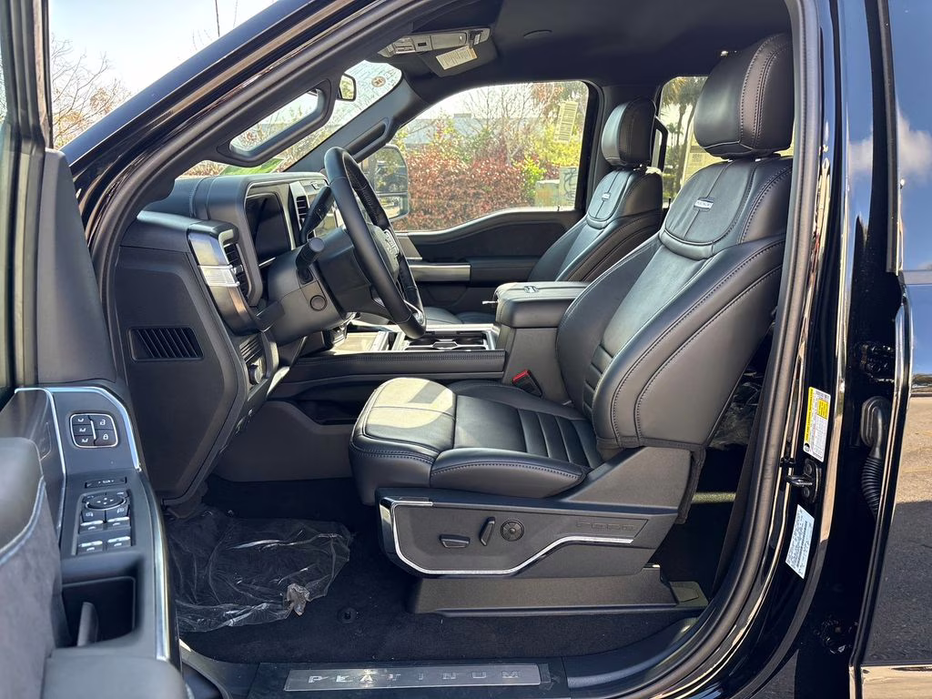 2026 Agate Black Metallic Ford Super Duty F-350 SRW Platinum 4X4 Truck