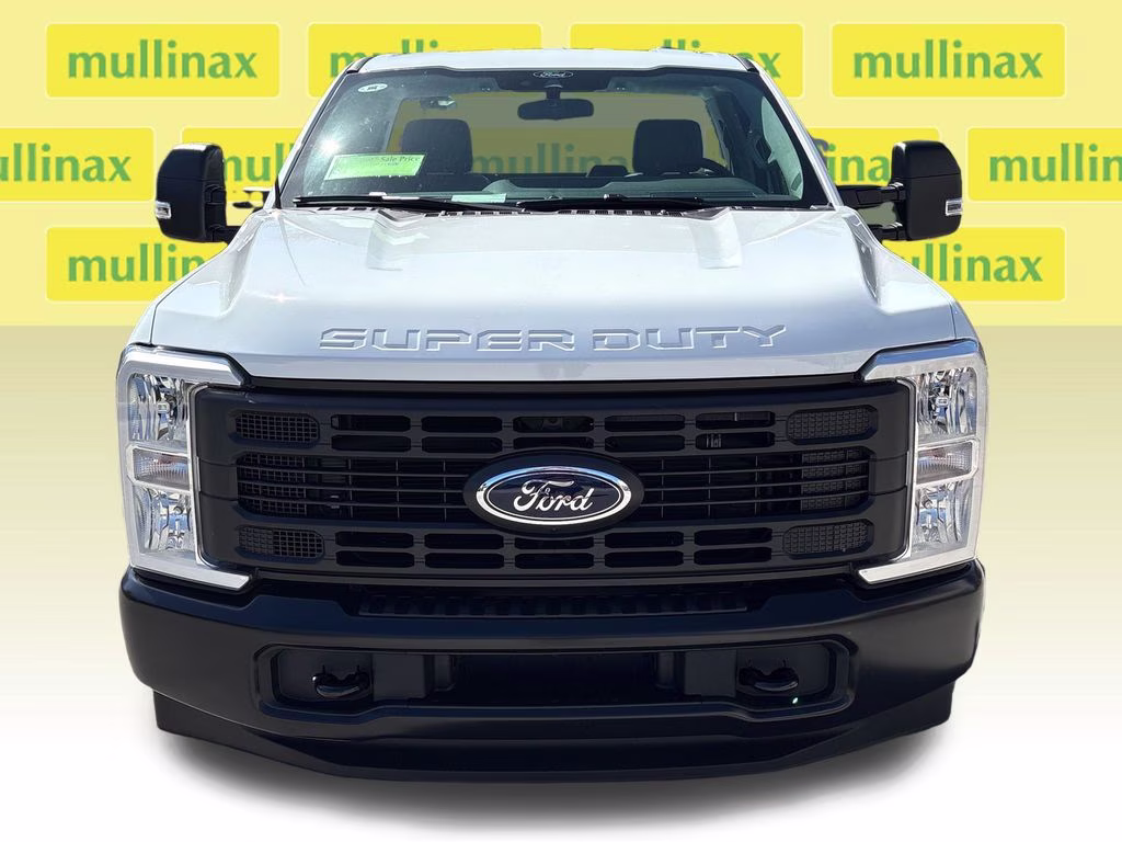2026 Oxford White Ford Super Duty F-350 SRW XL RWD Truck
