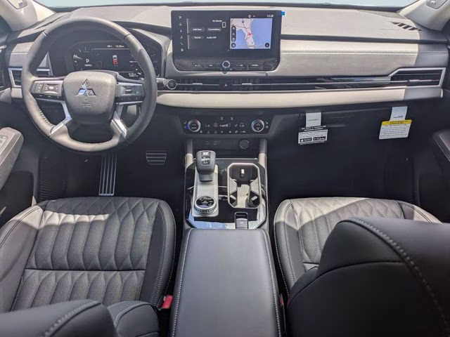 2026 White Diamond Mitsubishi Outlander SEL FWD SUV