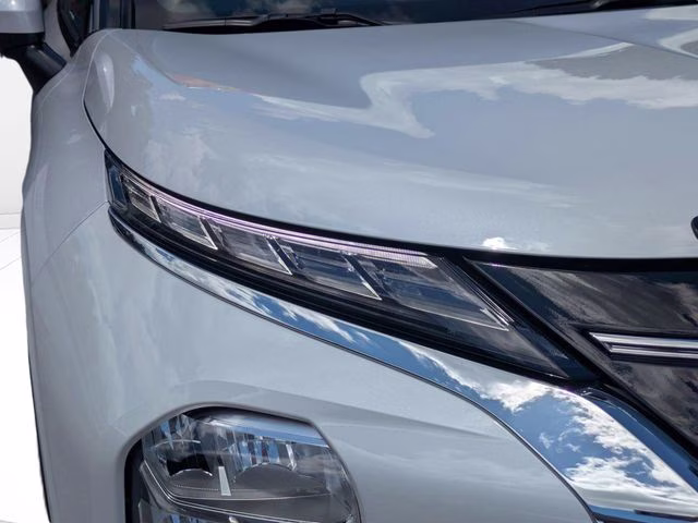2026 White Diamond Mitsubishi Outlander SEL FWD SUV