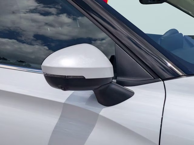 2026 White Diamond Mitsubishi Outlander SEL FWD SUV