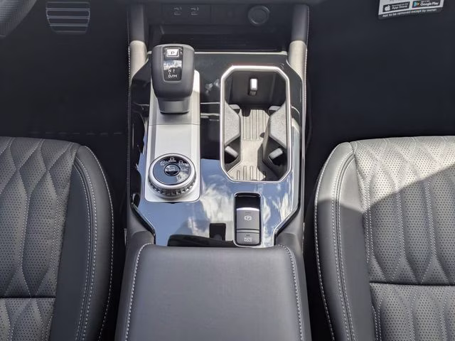 2026 White Diamond Mitsubishi Outlander SEL FWD SUV