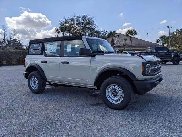 2026 Desert Sand Ford Bronco Base 4X4 SUV
