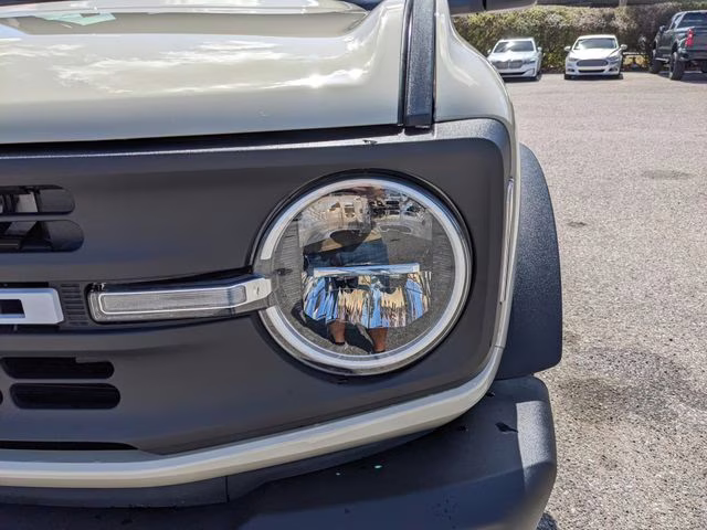 2026 Desert Sand Ford Bronco Base 4X4 SUV