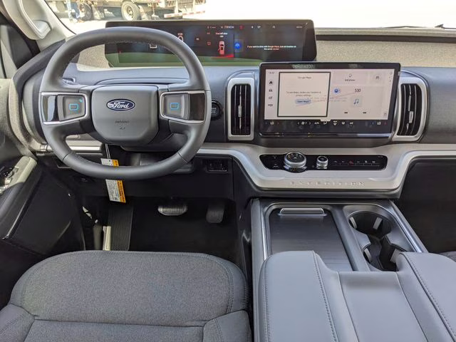 2026 Oxford White Ford Expedition Active RWD SUV