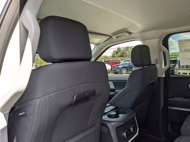 2026 Oxford White Ford Expedition Active RWD SUV